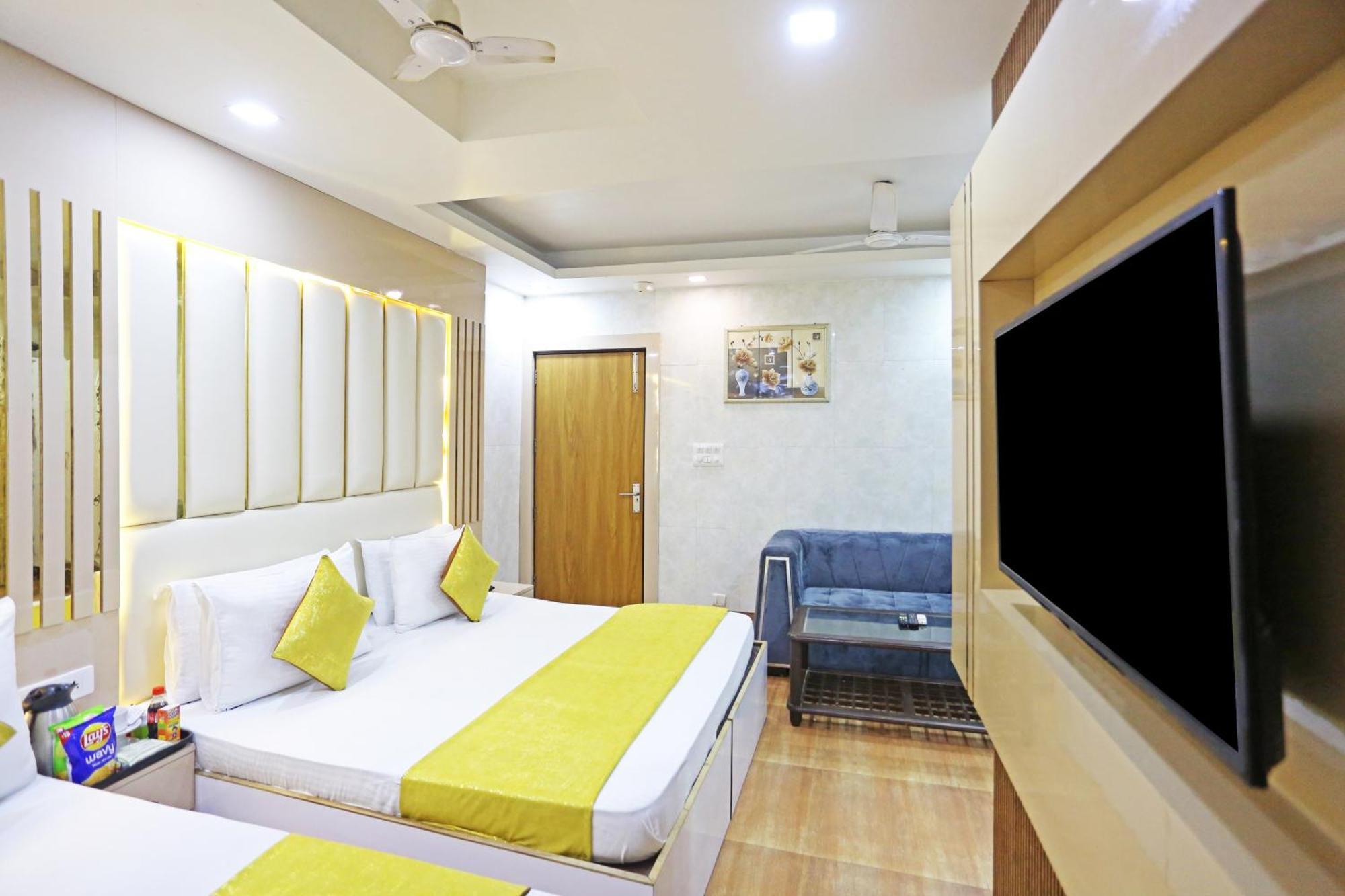 Hotel Preet Palace -5 Mints Walk From Nizamuddin Railway Station New Delhi Eksteriør billede