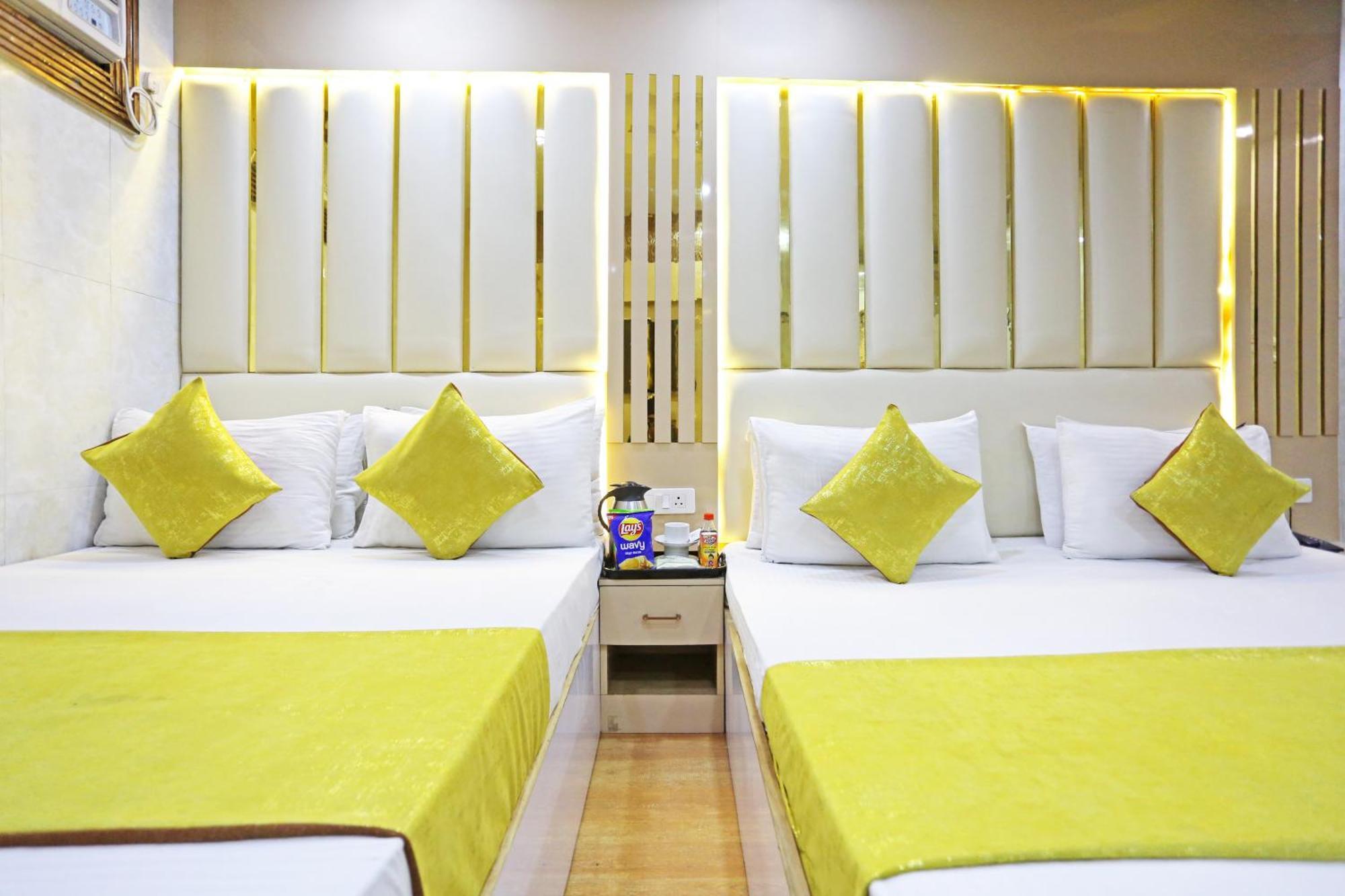 Hotel Preet Palace -5 Mints Walk From Nizamuddin Railway Station New Delhi Eksteriør billede