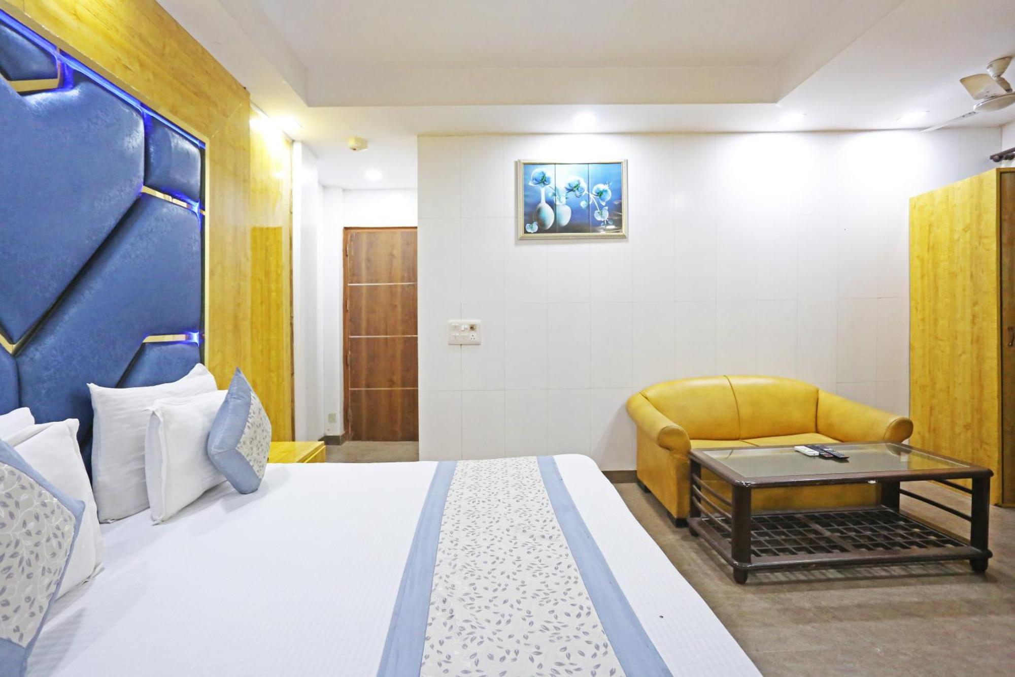 Hotel Preet Palace -5 Mints Walk From Nizamuddin Railway Station New Delhi Eksteriør billede