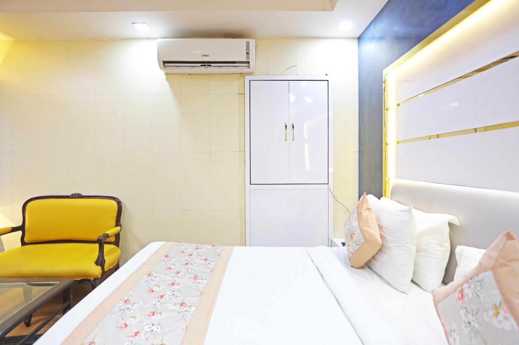 Hotel Preet Palace -5 Mints Walk From Nizamuddin Railway Station New Delhi Eksteriør billede
