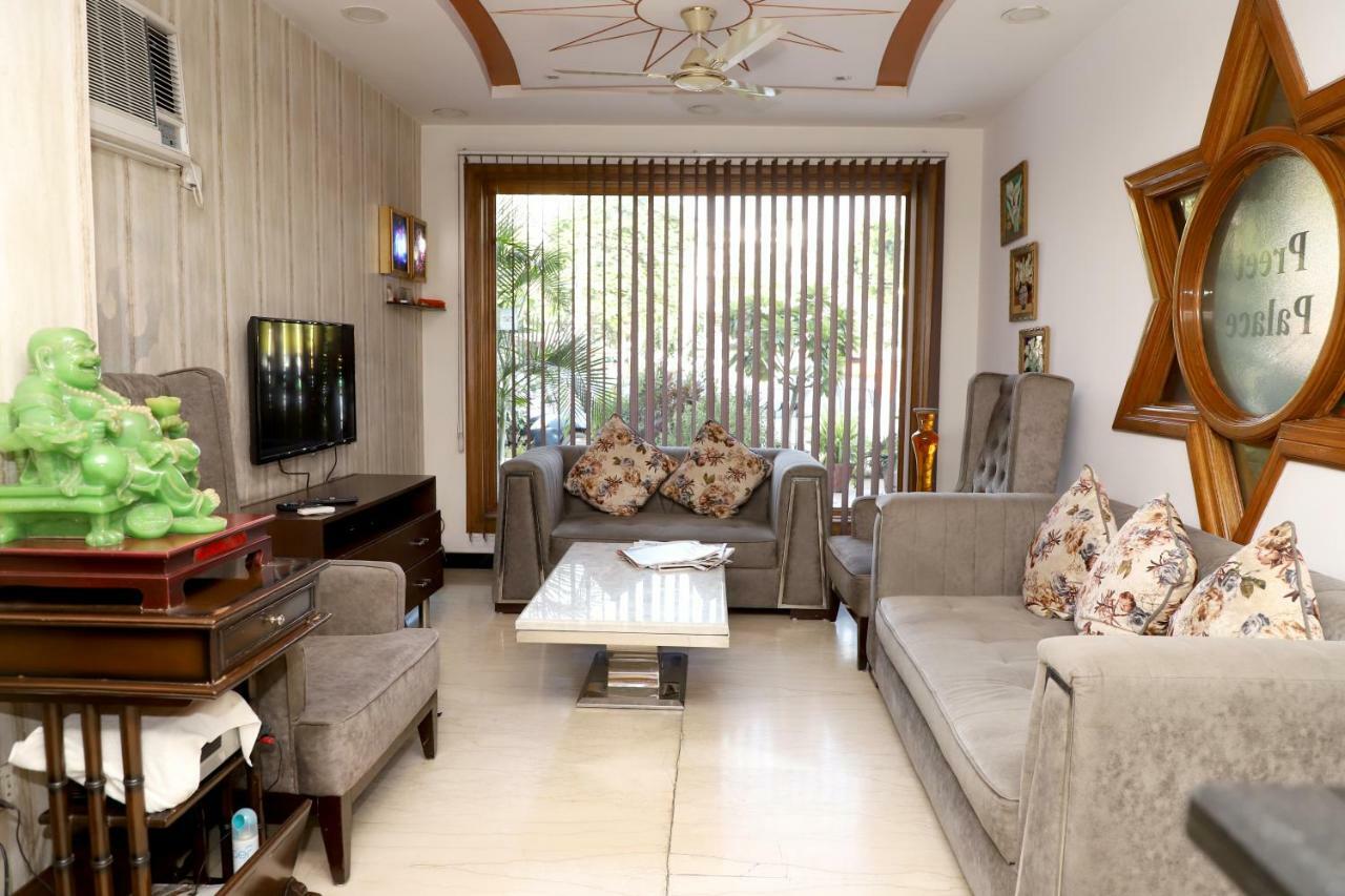 Hotel Preet Palace -5 Mints Walk From Nizamuddin Railway Station New Delhi Eksteriør billede